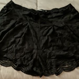 Torrid size 5 black shorts